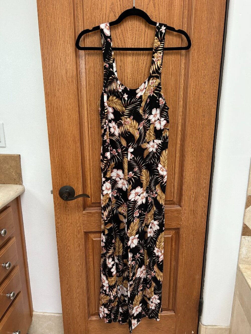 Rip Curl Black Floral Tropical Wide Leg Cropped Jumpsuit Romper - Picture 3 of 5
